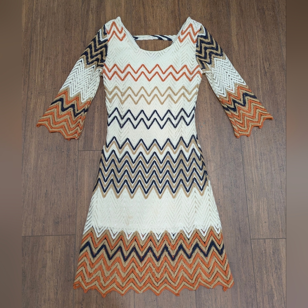 Fresh Of LA Chevron Patterned Dress with Orange and Black Accentszq Size P/Small